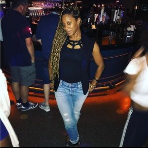 Black Sleeveless Vest with button